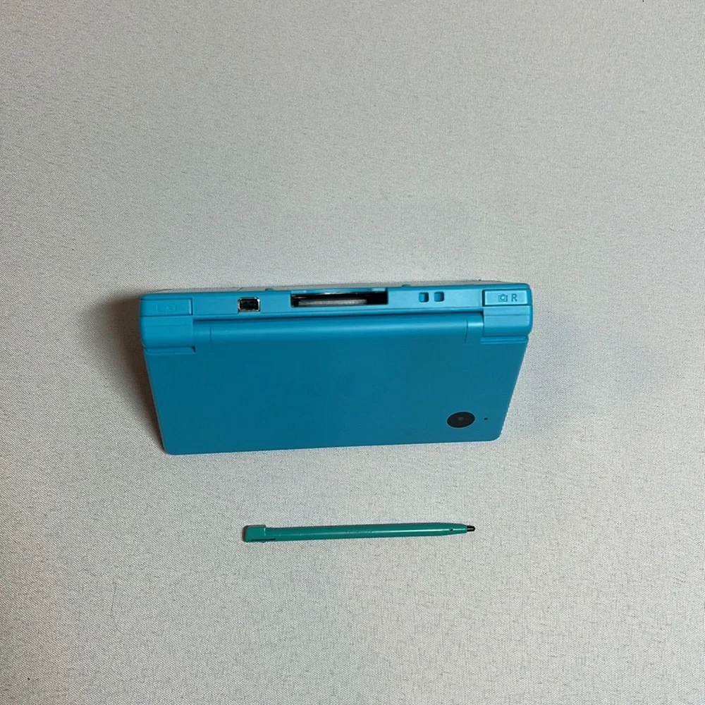 Nintendo DSi WORKING & TESTED in Blue + CHARGER